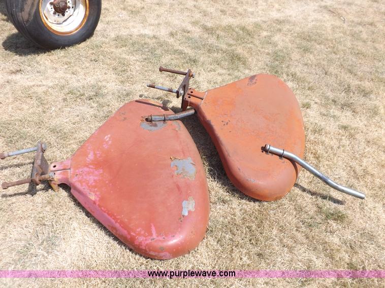 image for item J6948 1961 Farmall 560 tractor