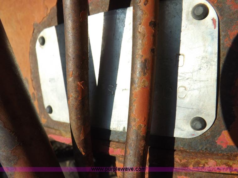 image for item J6948 1961 Farmall 560 tractor