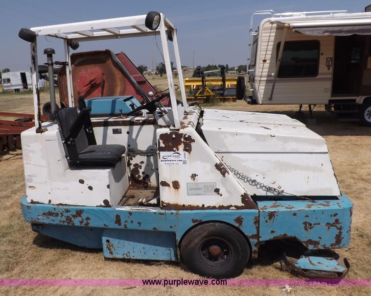 image for item J6949 Tennant 92 sweeper