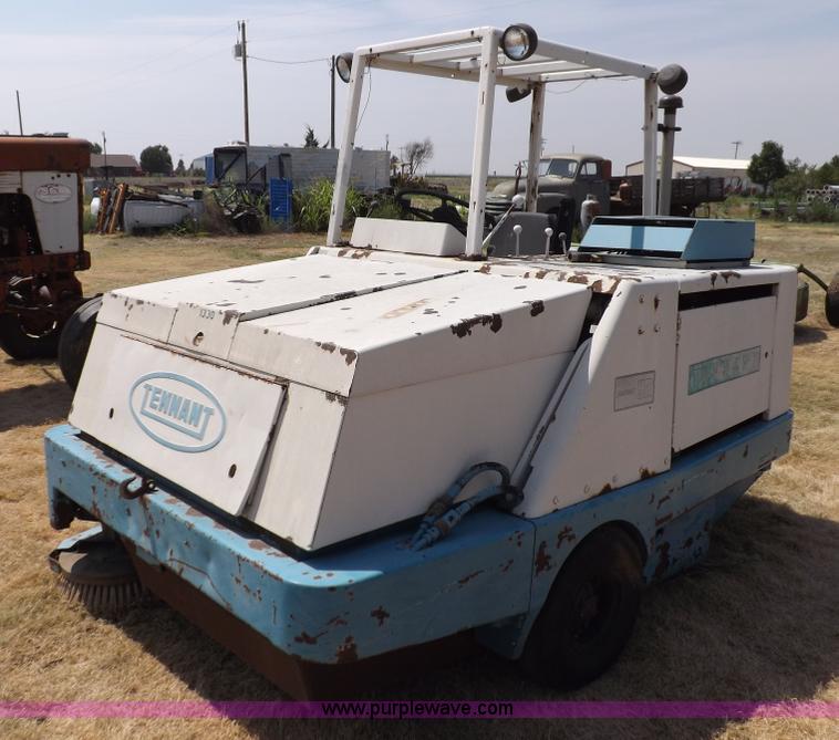 image for item J6949 Tennant 92 sweeper