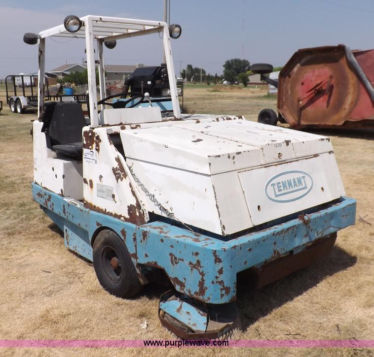image for item J6949 Tennant 92 sweeper