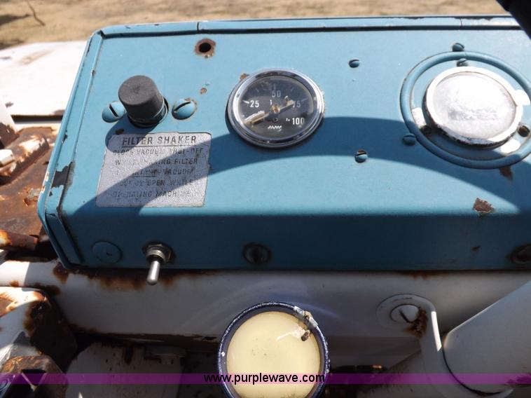 image for item J6949 Tennant 92 sweeper