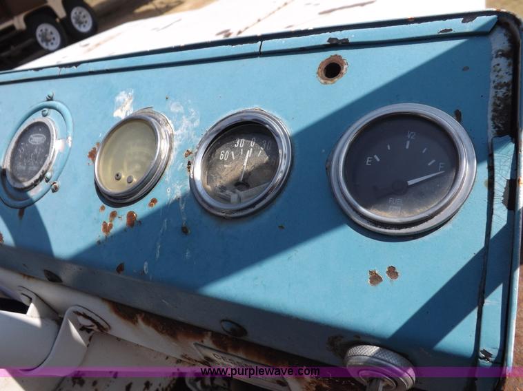 image for item J6949 Tennant 92 sweeper