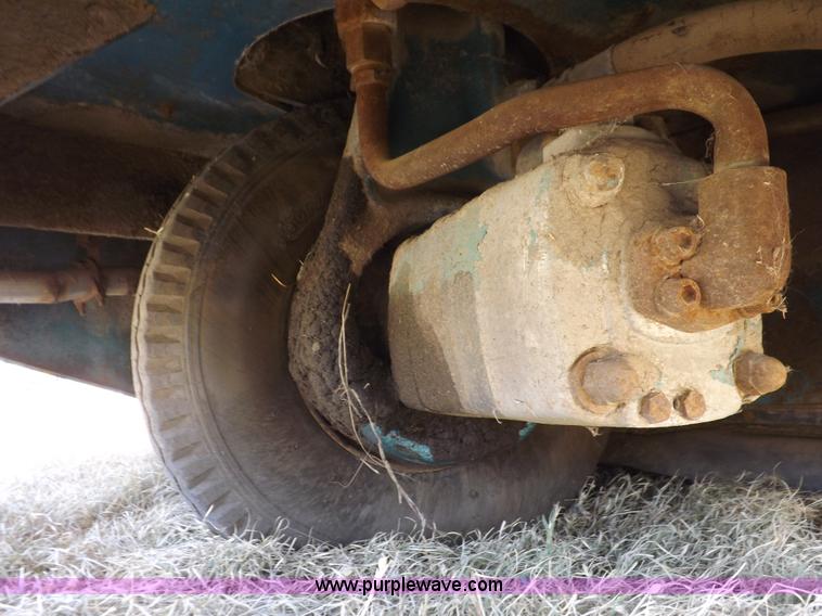 image for item J6949 Tennant 92 sweeper