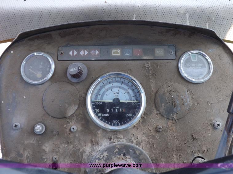 image for item J6950 Deutz D13006 MFWD tractor