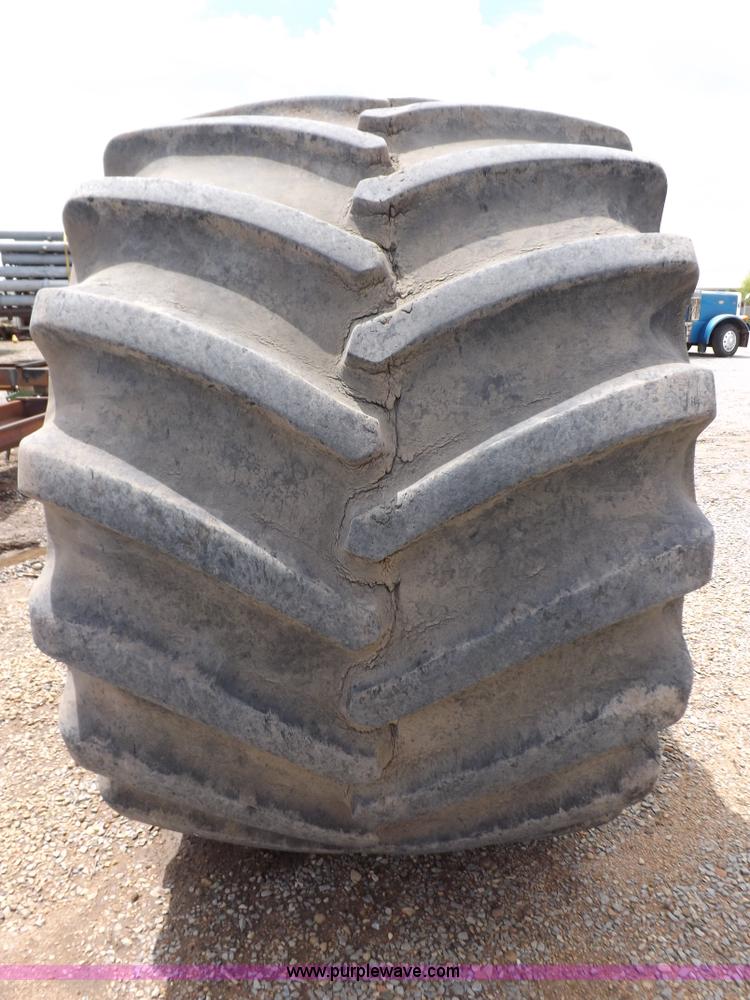 image for item J6994 (2) flotation tires