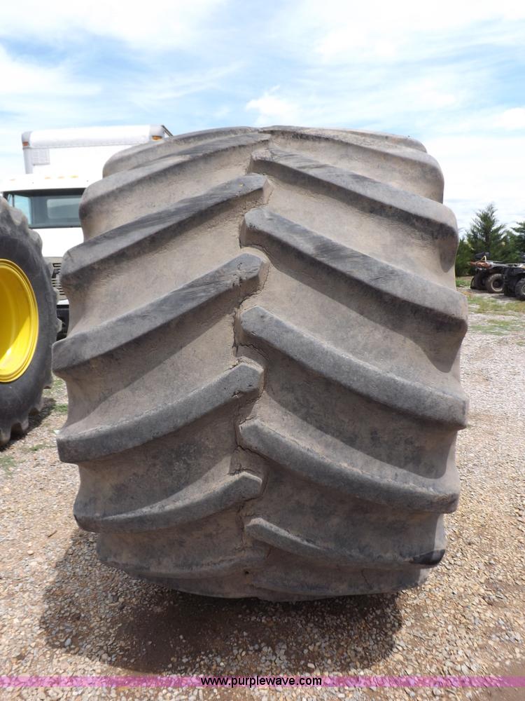 image for item J6994 (2) flotation tires