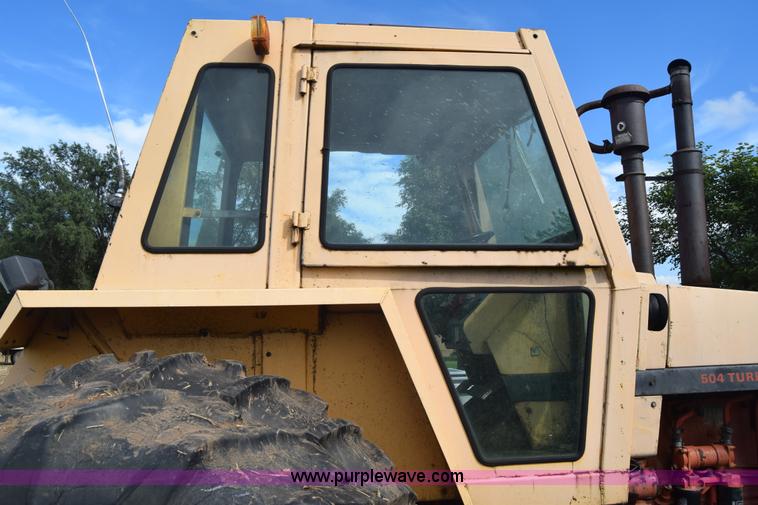 image for item J7856 1972 Case 1370 tractor