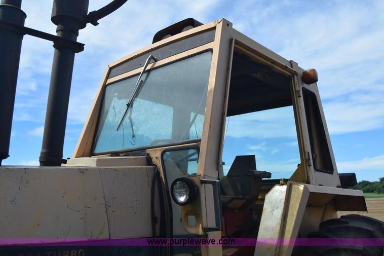 image for item J7856 1972 Case 1370 tractor