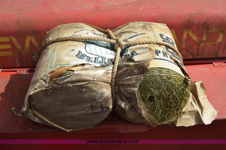 image for item J7875 New Holland 273 small square baler