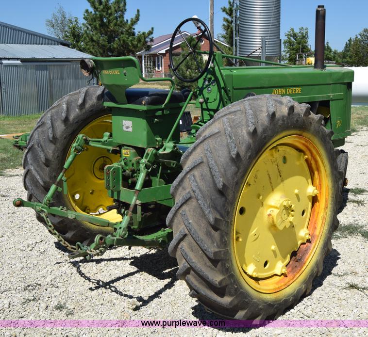 image for item J7905 1954 John Deere 70 tractor