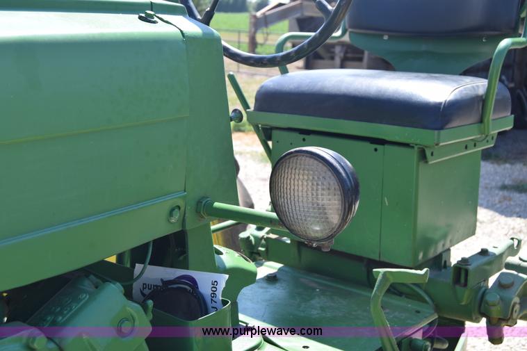 image for item J7905 1954 John Deere 70 tractor