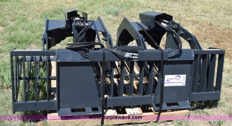 image for item J7909 Stout HD72-3 skid steer grapple bucket