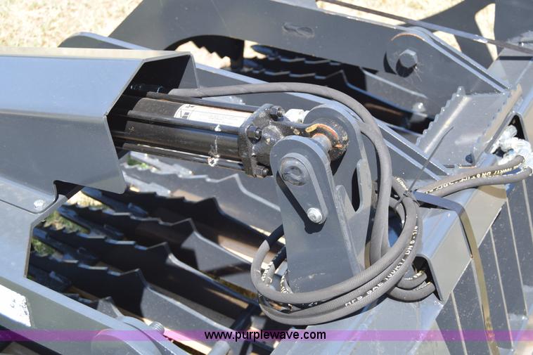 image for item J7909 Stout HD72-3 skid steer grapple bucket