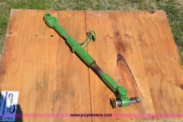 image for item J7912 John Deere Category III top link