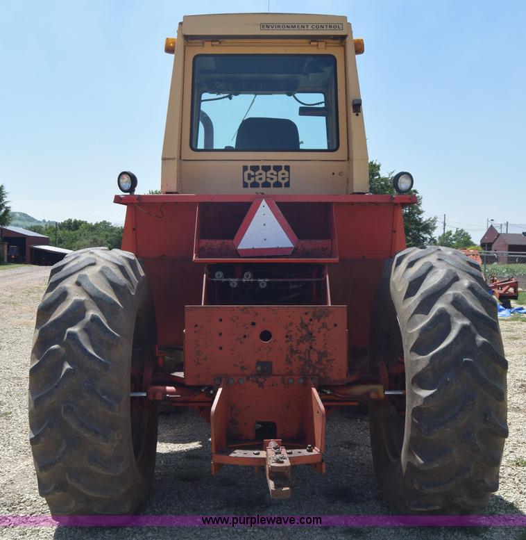 image for item J7938 1973 Case 2470 4WD tractor