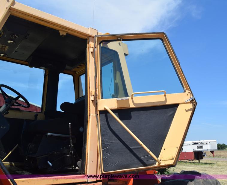 image for item J7938 1973 Case 2470 4WD tractor