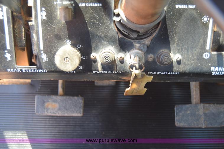 image for item J7938 1973 Case 2470 4WD tractor