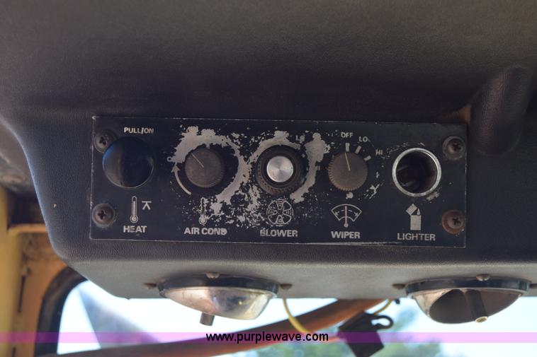 image for item J7938 1973 Case 2470 4WD tractor