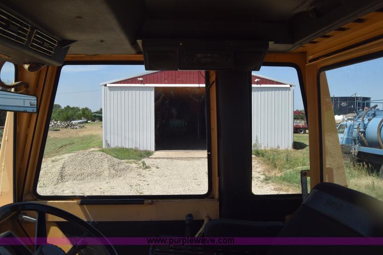 image for item J7938 1973 Case 2470 4WD tractor