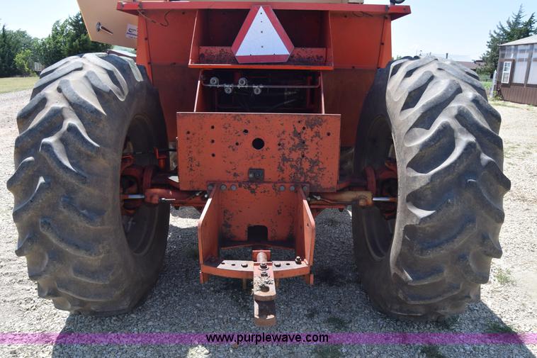 image for item J7938 1973 Case 2470 4WD tractor