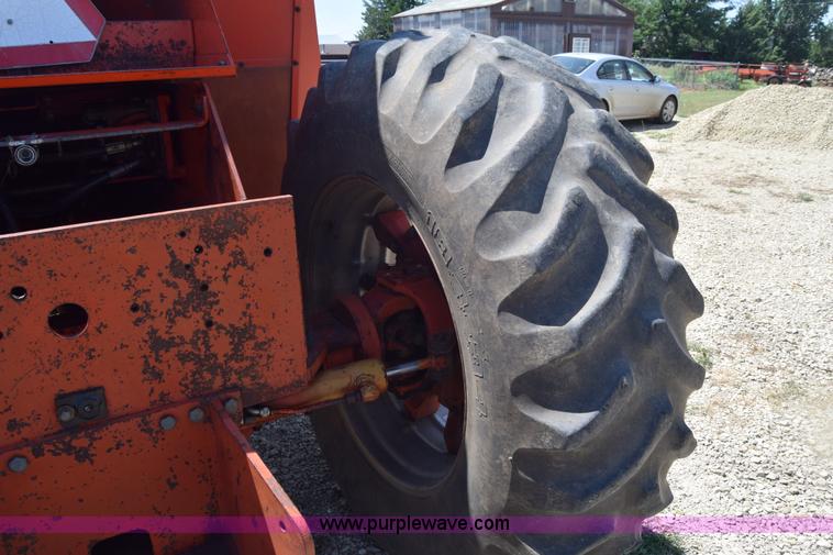 image for item J7938 1973 Case 2470 4WD tractor