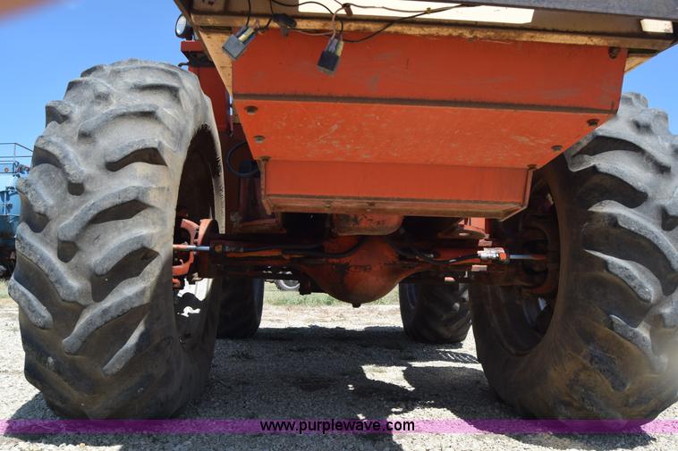 image for item J7938 1973 Case 2470 4WD tractor