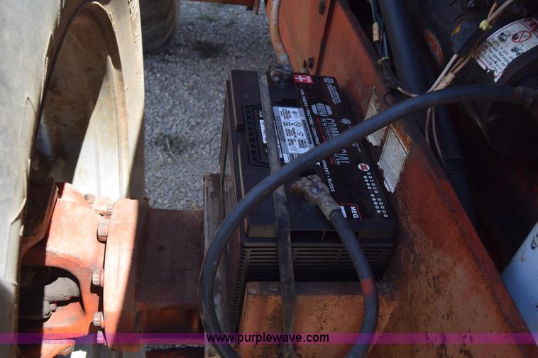 image for item J7938 1973 Case 2470 4WD tractor