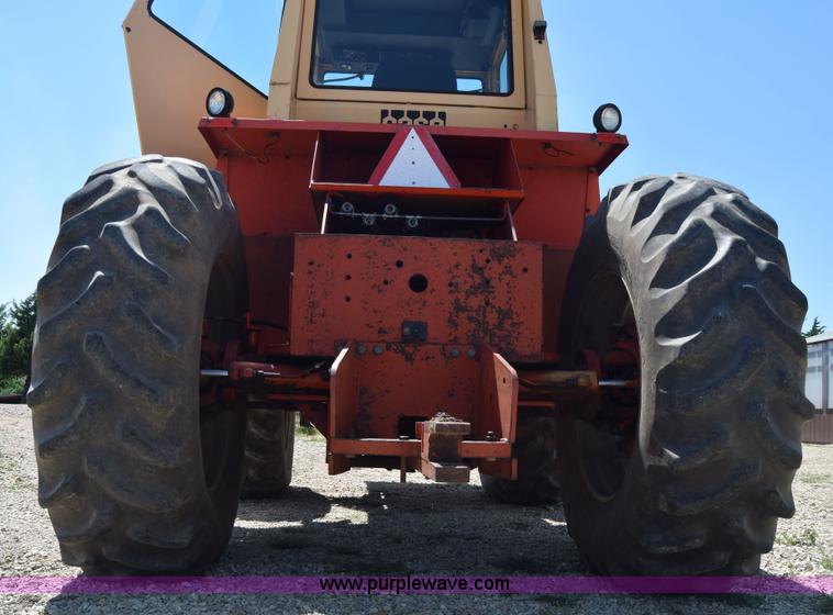 image for item J7938 1973 Case 2470 4WD tractor