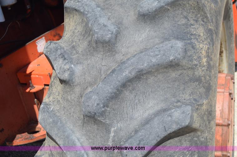 image for item J7938 1973 Case 2470 4WD tractor