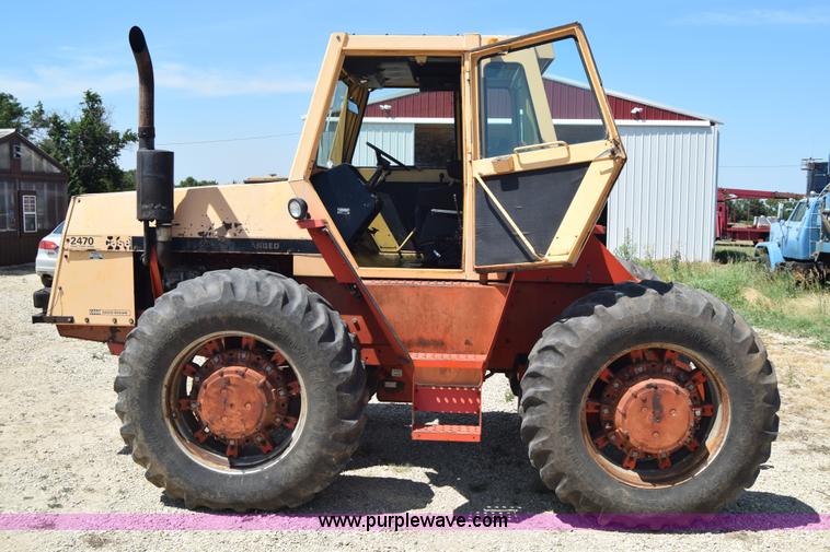 image for item J7938 1973 Case 2470 4WD tractor