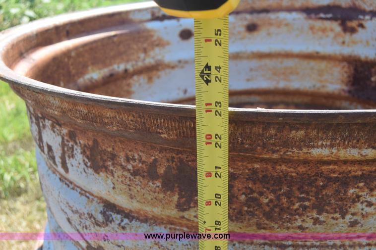 image for item J7938 1973 Case 2470 4WD tractor