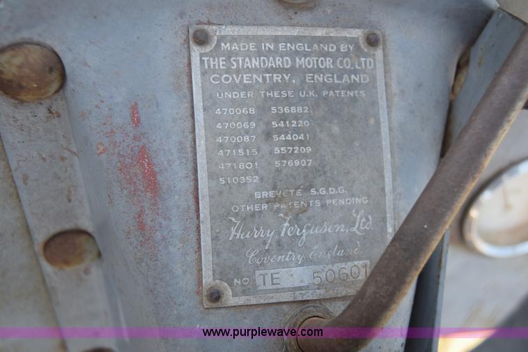 image for item J7939 Massey-Ferguson TE20 tractor