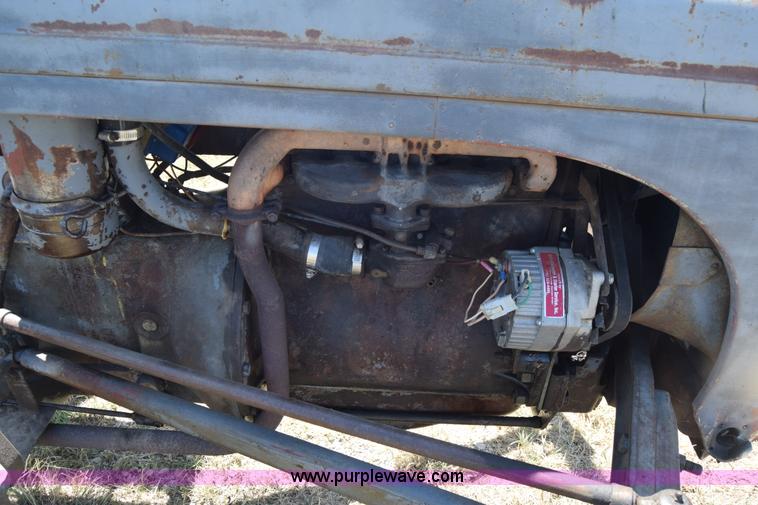 image for item J7939 Massey-Ferguson TE20 tractor