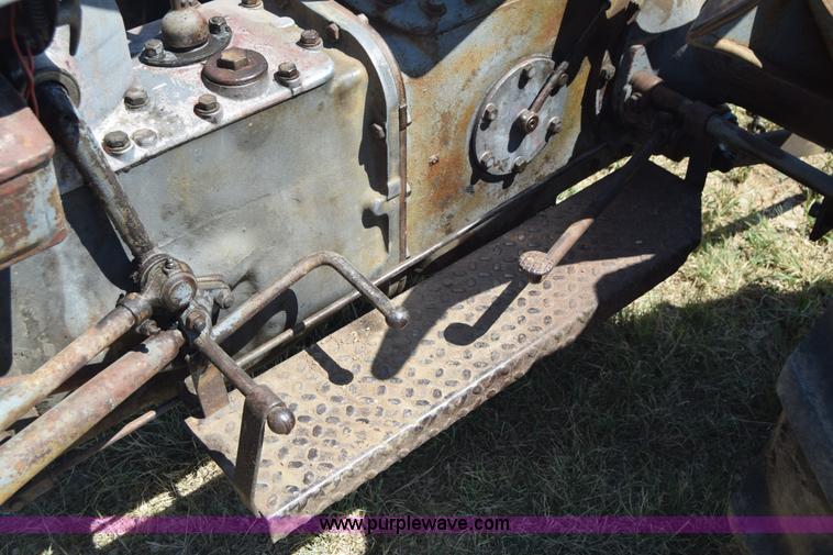 image for item J7939 Massey-Ferguson TE20 tractor