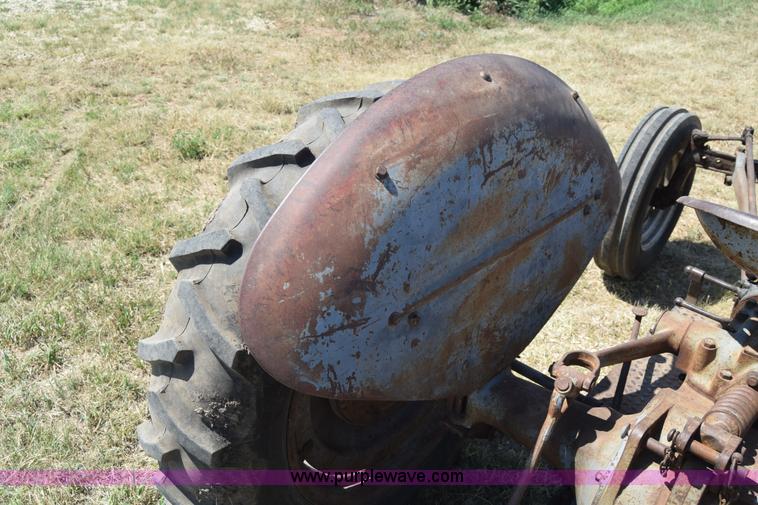 image for item J7939 Massey-Ferguson TE20 tractor