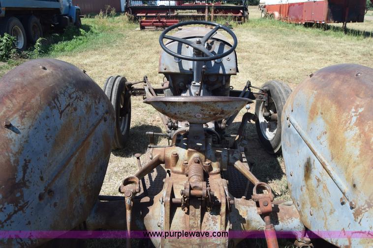 image for item J7939 Massey-Ferguson TE20 tractor