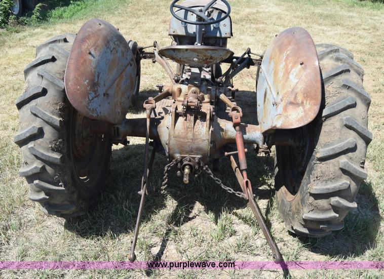 image for item J7939 Massey-Ferguson TE20 tractor