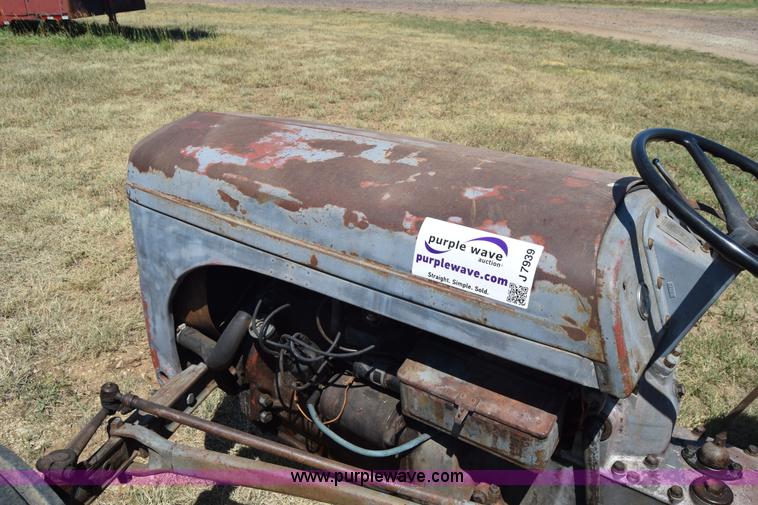 image for item J7939 Massey-Ferguson TE20 tractor