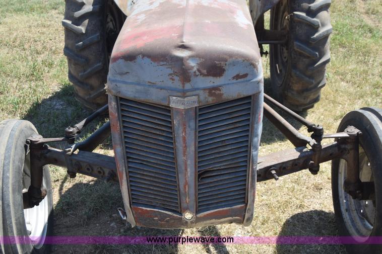 image for item J7939 Massey-Ferguson TE20 tractor