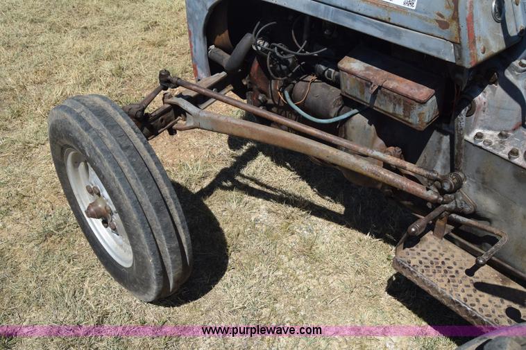 image for item J7939 Massey-Ferguson TE20 tractor