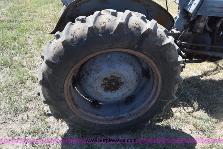 image for item J7939 Massey-Ferguson TE20 tractor