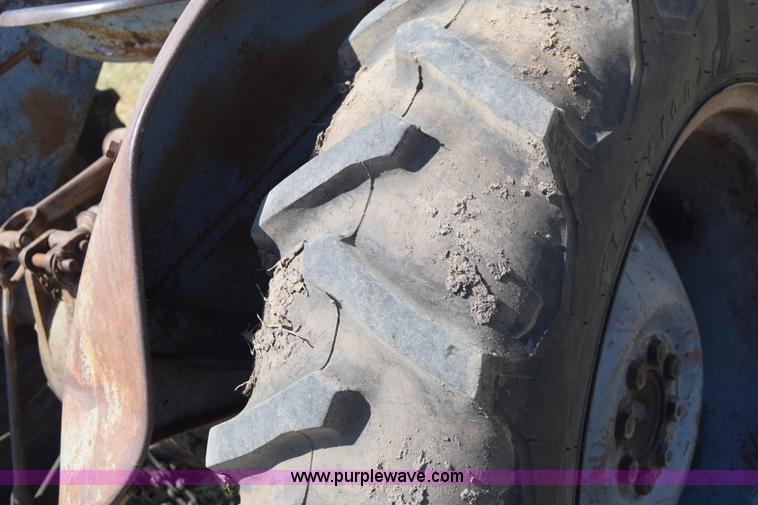 image for item J7939 Massey-Ferguson TE20 tractor