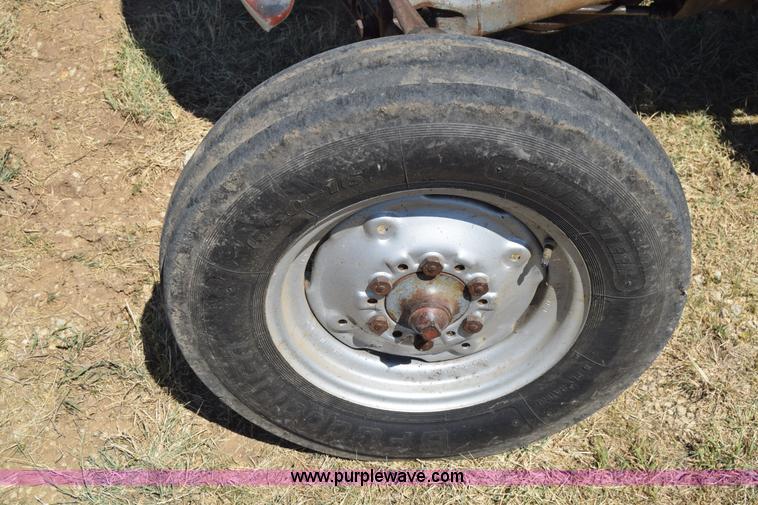 image for item J7939 Massey-Ferguson TE20 tractor