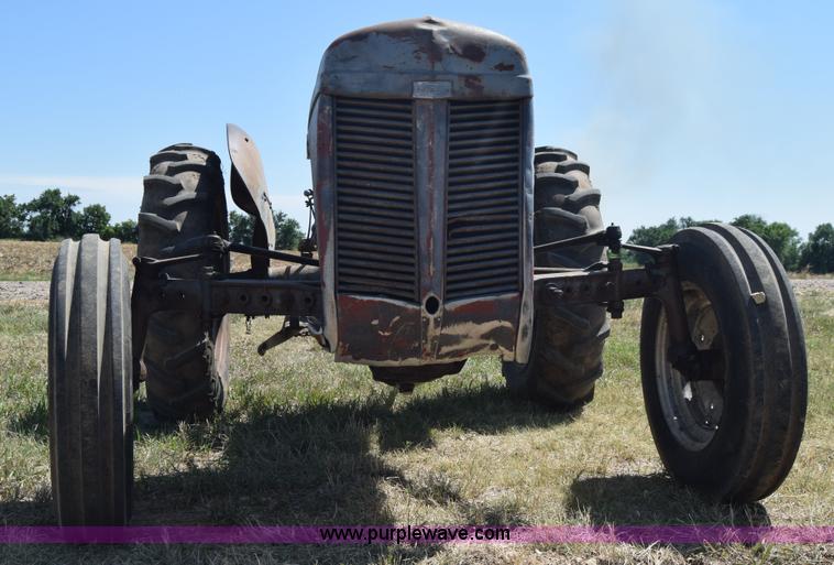 image for item J7939 Massey-Ferguson TE20 tractor