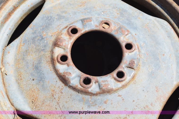 image for item J7939 Massey-Ferguson TE20 tractor