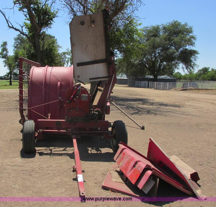 image for item J8237 Silopress XP3 silage bagger