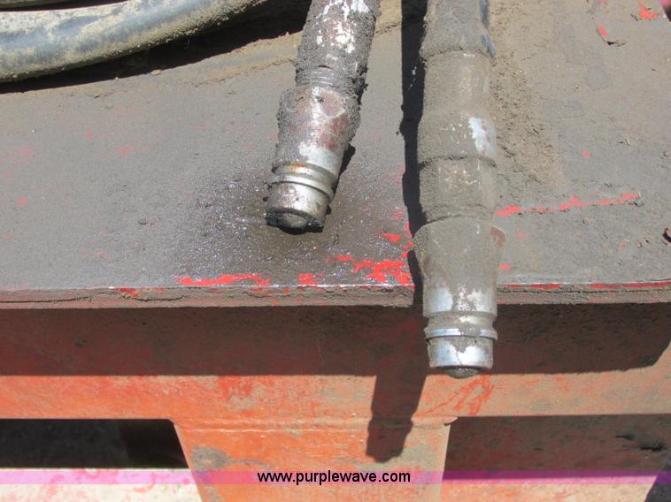 image for item J8237 Silopress XP3 silage bagger