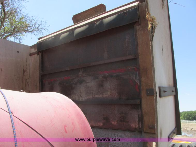 image for item J8237 Silopress XP3 silage bagger