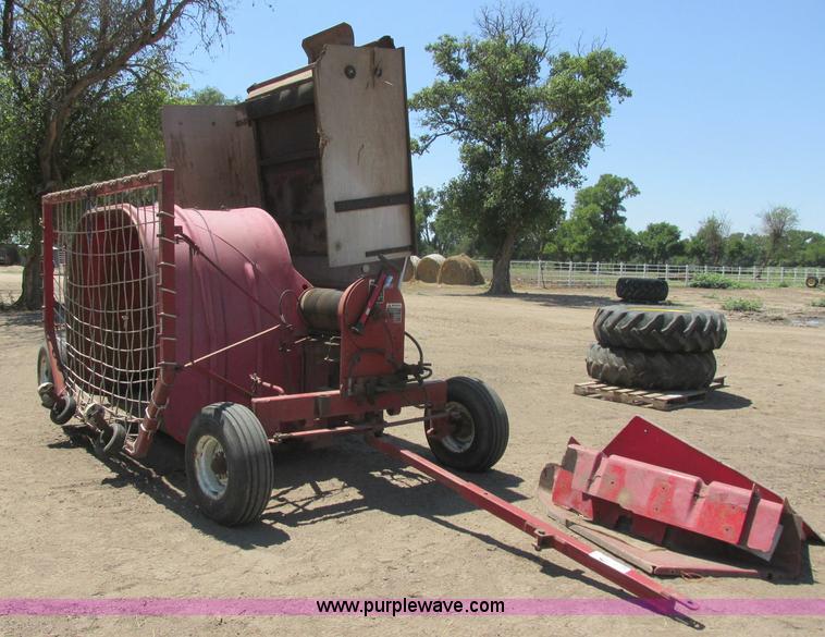 image for item J8237 Silopress XP3 silage bagger
